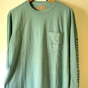 Vineyard Vines MEDIUM size Men's Long Sleeve Shirt. New Without Tags